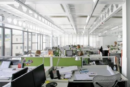 Ecco come la luce in ufficio può aumentare la produttività Ecco come la luce in ufficio può aumentare la produttività